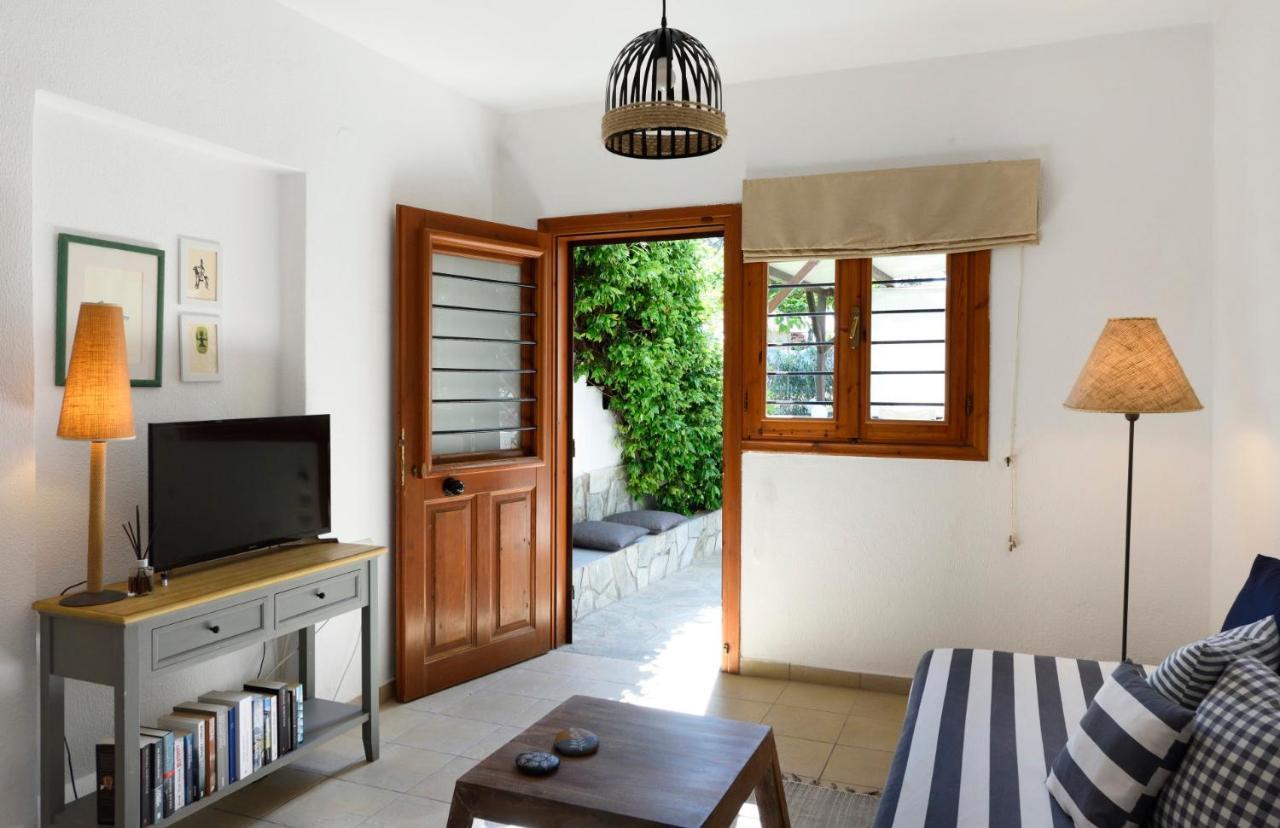 4Elies Apartments Vourvourou Bagian luar foto