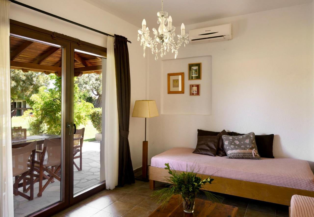 4Elies Apartments Vourvourou Bagian luar foto