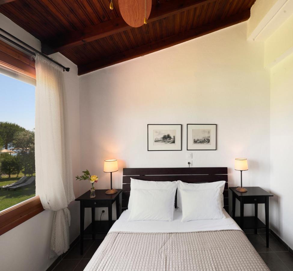 4Elies Apartments Vourvourou Bagian luar foto